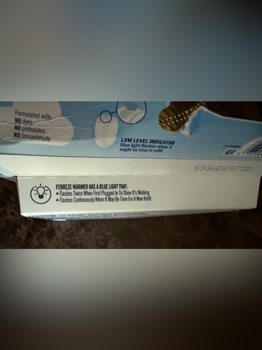 Febreze Plug-In Air Freshener Refills with Downy Scent – Pink and Blue Caps - Picture 3 of 3